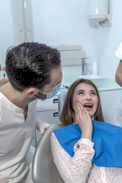 Best Emergency Dental Care for Broken or Chipped Teeth in Blythe, CA